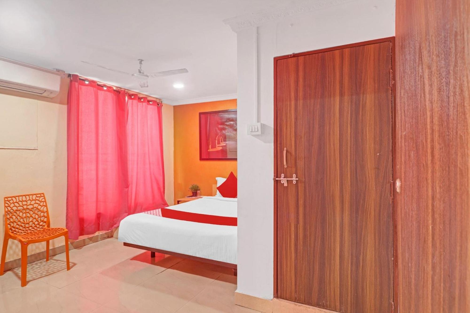 Hotel O New Lakeview Palace ไฮเดอราบัด ภายนอก รูปภาพ