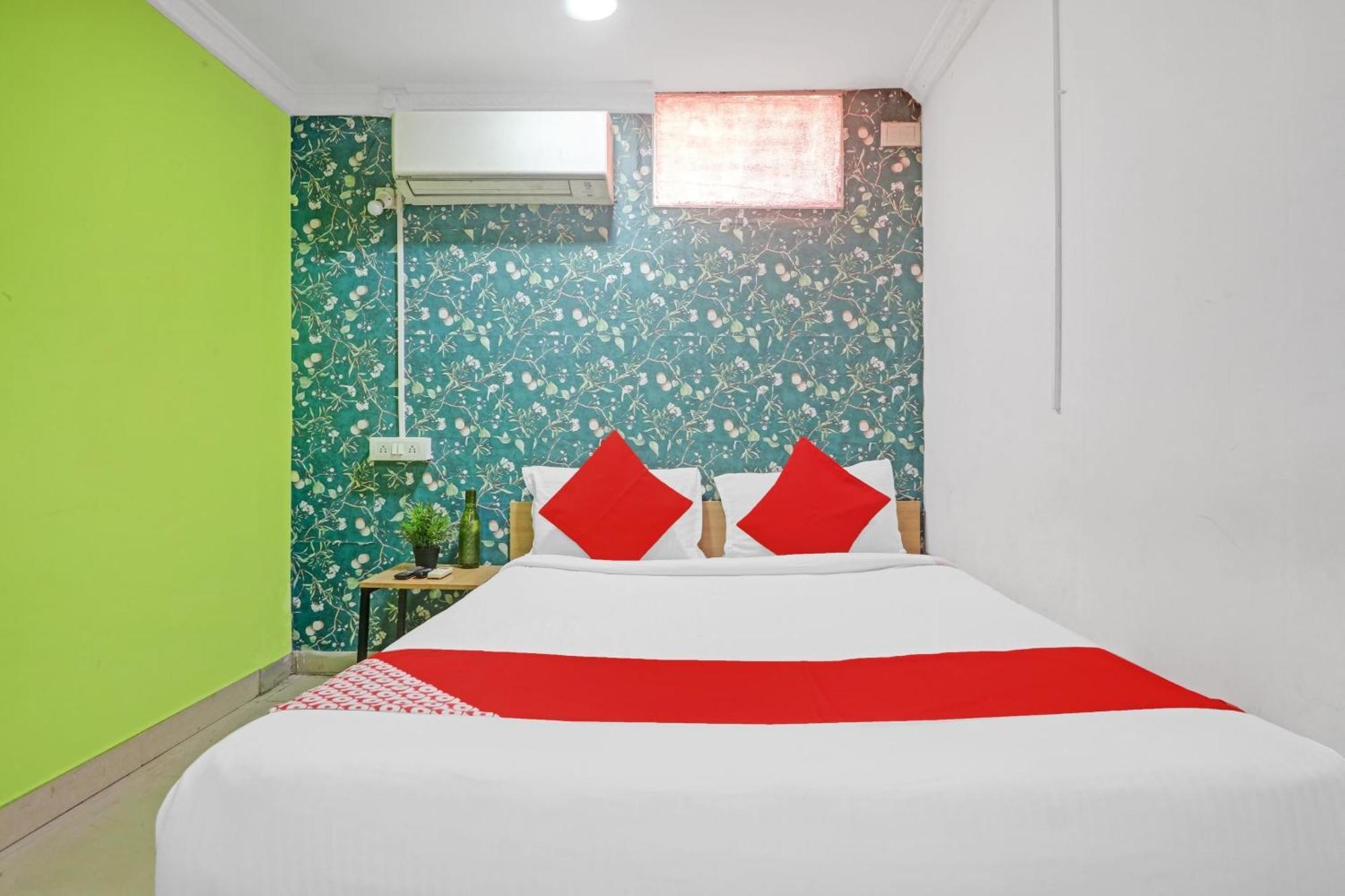 Hotel O New Lakeview Palace ไฮเดอราบัด ภายนอก รูปภาพ