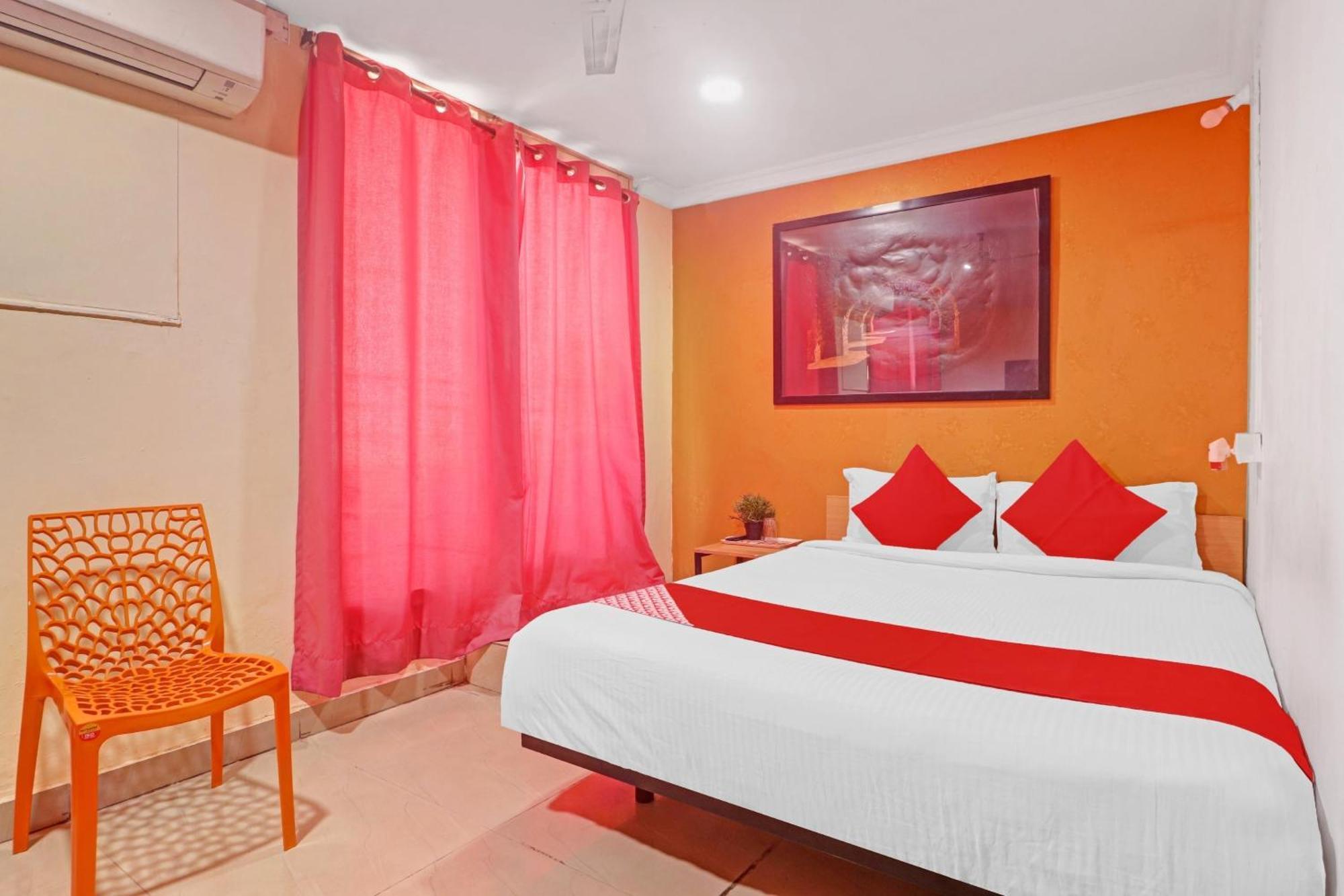 Hotel O New Lakeview Palace ไฮเดอราบัด ภายนอก รูปภาพ